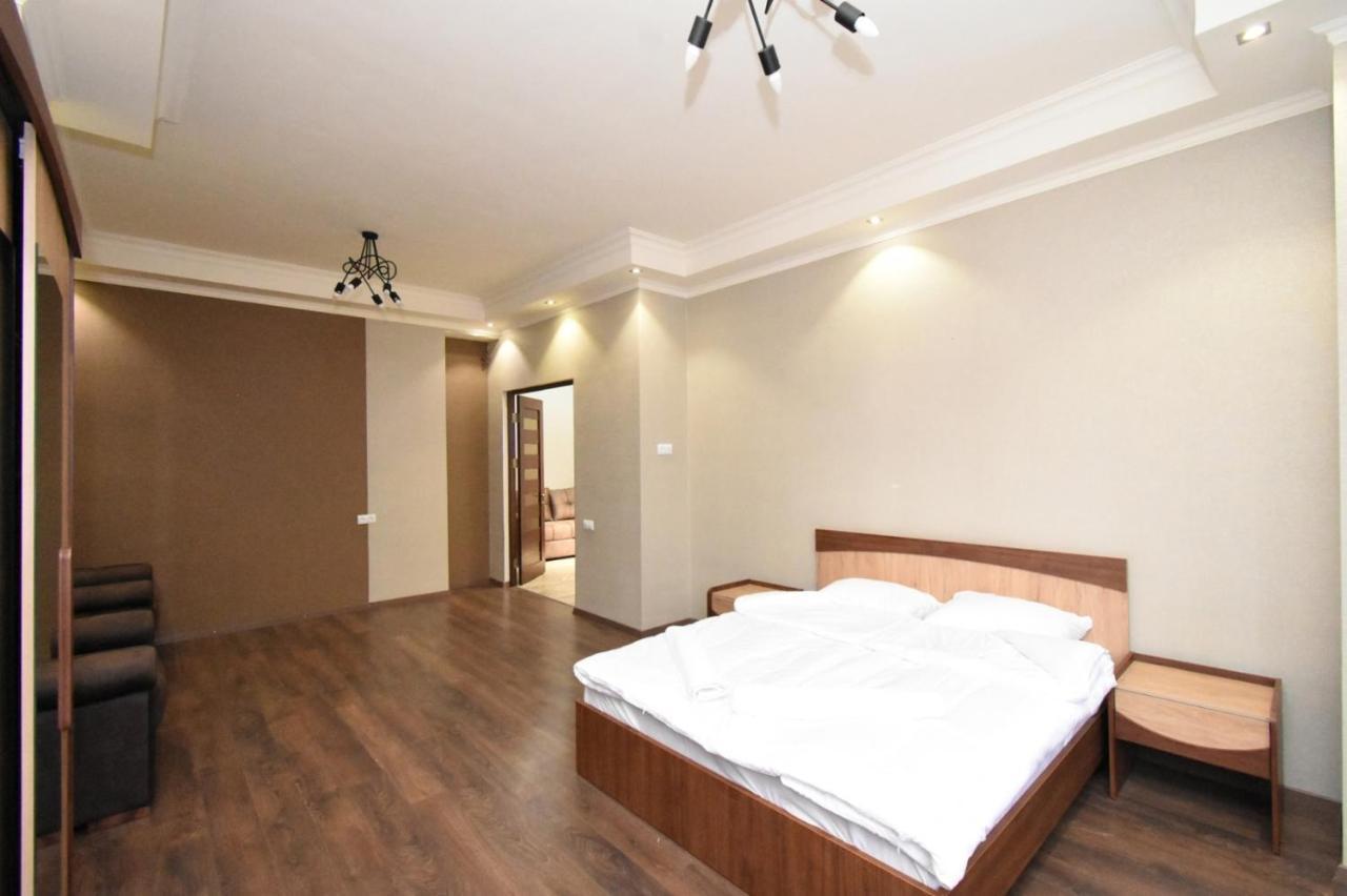 Apartamento Malibu Ereván Exterior foto